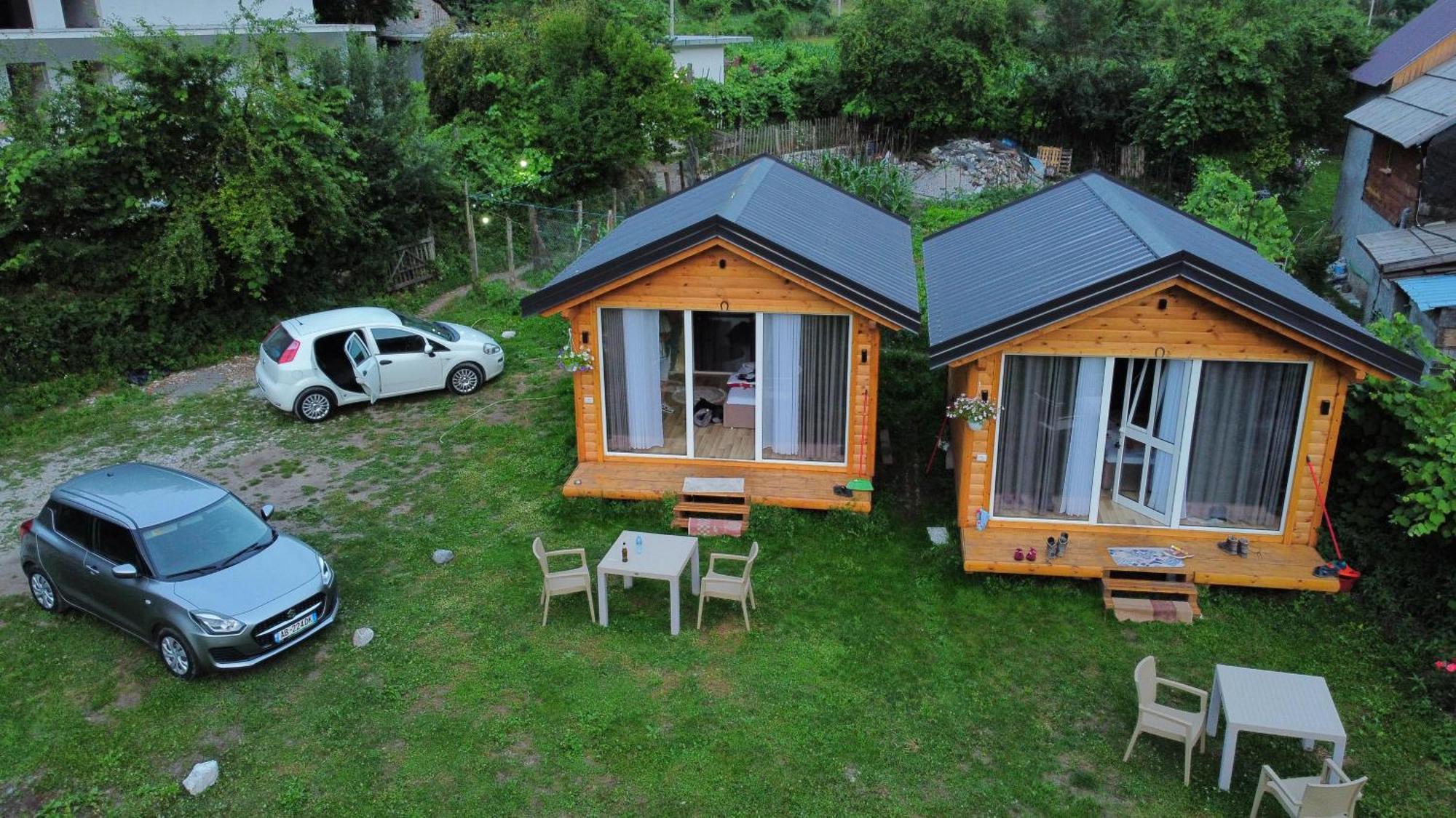 Thethi Mountain Villas ภายนอก รูปภาพ