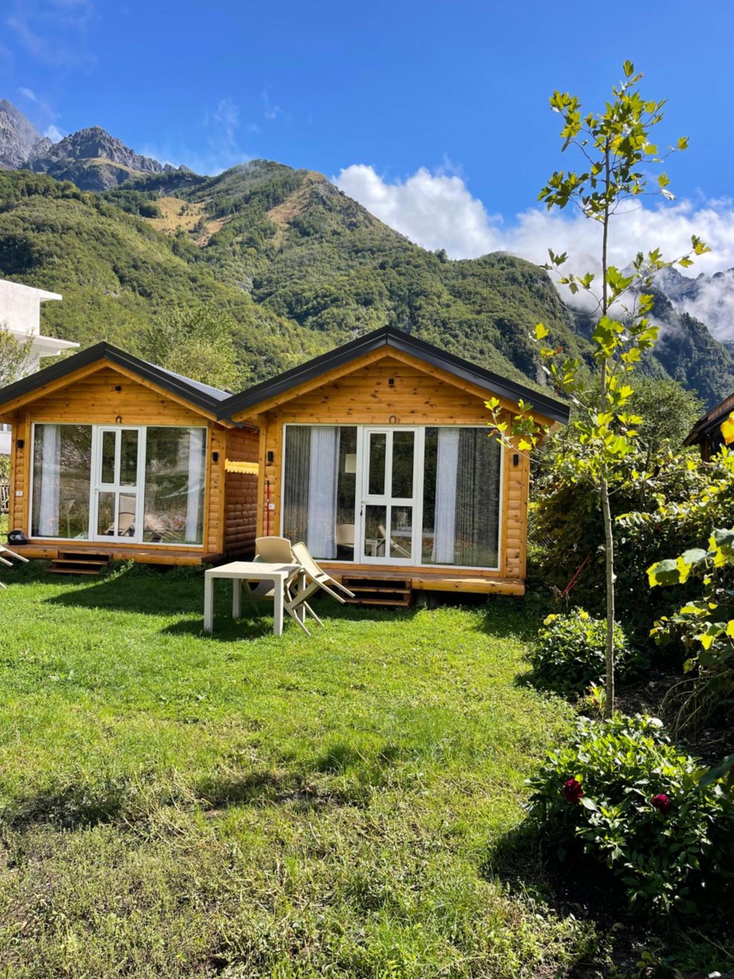 Thethi Mountain Villas ภายนอก รูปภาพ